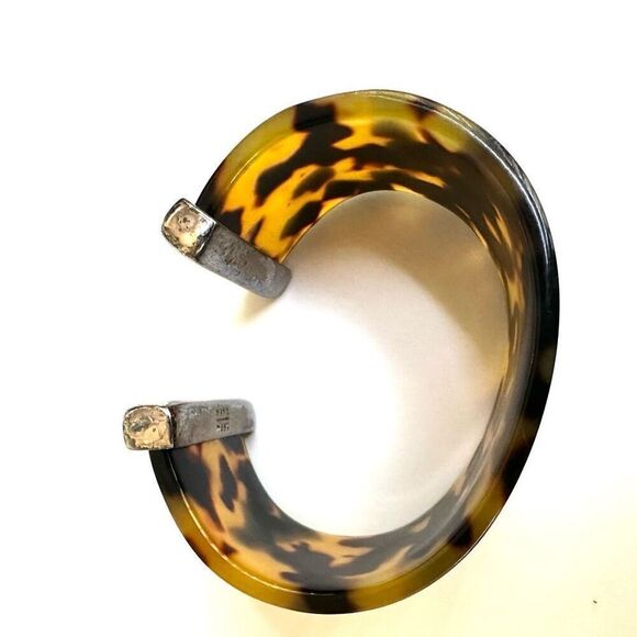Nine West leopard open cuff bracelet - Picture 8 of 8